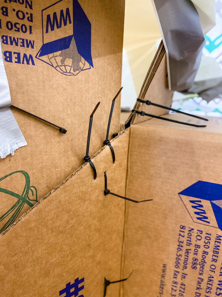 How To Connect Cardboard Boxes